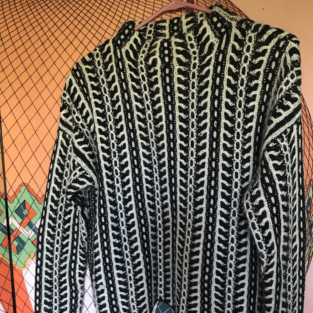 Mock neck sweater NWOT
